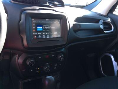2020 Jeep Renegade Latitude   - Photo 6 - Tucson, AZ 85716
