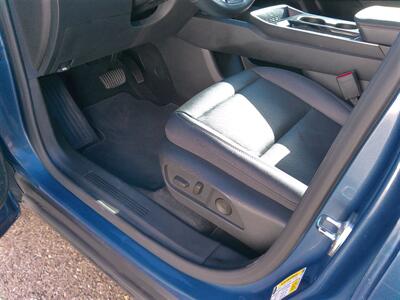 2025 Chevrolet Equinox LT   - Photo 10 - Tucson, AZ 85716