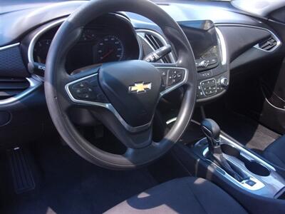 2022 Chevrolet Malibu LT   - Photo 10 - Tucson, AZ 85716