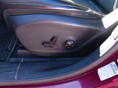 2019 Jeep Cherokee Latitude Plus   - Photo 14 - Tucson, AZ 85716