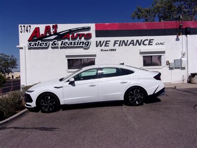 2024 Hyundai SONATA SEL   - Photo 2 - Tucson, AZ 85716