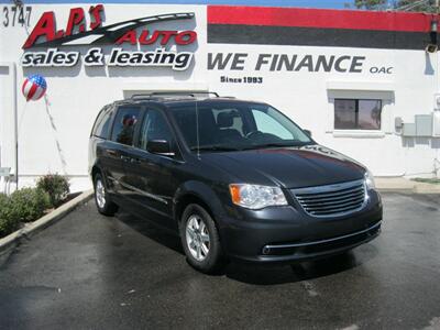 2014 Chrysler Town & Country Touring   - Photo 2 - Tucson, AZ 85716