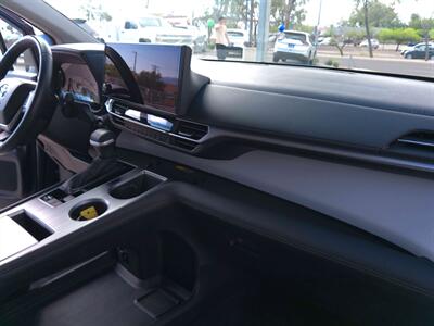 2025 Toyota Sienna XLE 7-Passenger   - Photo 12 - Tucson, AZ 85716