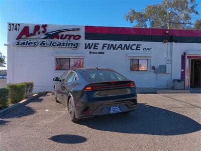 2025 Toyota Prius LE   - Photo 8 - Tucson, AZ 85716