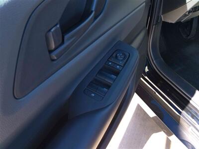 2025 Toyota Prius LE   - Photo 9 - Tucson, AZ 85716