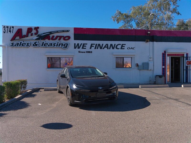 2025 Toyota Prius LE   - Photo 1 - Tucson, AZ 85716