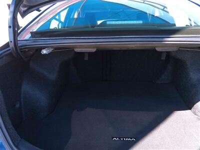 2023 Nissan Altima 2.5 SR   - Photo 19 - Tucson, AZ 85716