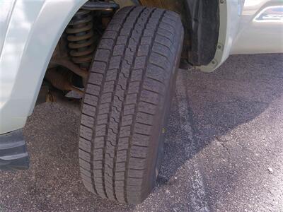 2023 Toyota Tacoma TRD Sport   - Photo 18 - Tucson, AZ 85716