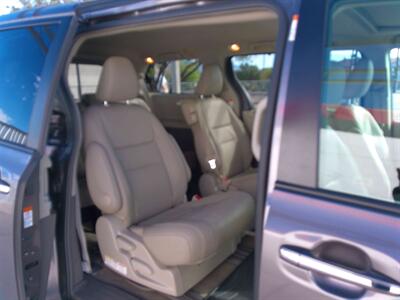 2015 Toyota Sienna XLE 8-Passenger   - Photo 13 - Tucson, AZ 85716