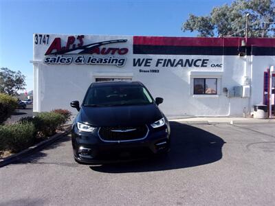 2023 Chrysler Pacifica Plug-In Hybrid Touring L   - Photo 2 - Tucson, AZ 85716