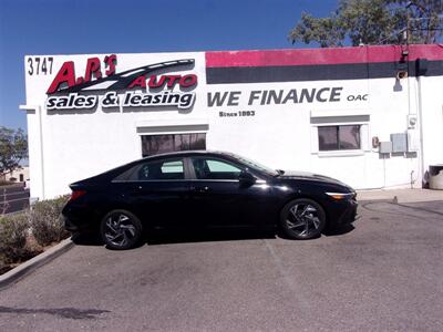 2024 Hyundai ELANTRA Limited   - Photo 8 - Tucson, AZ 85716