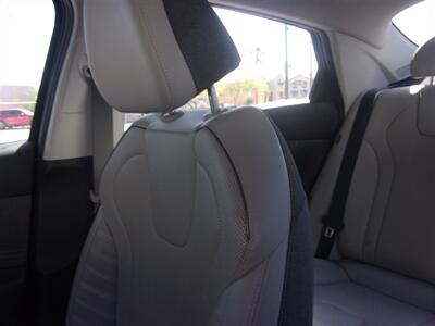 2024 Hyundai ELANTRA Limited   - Photo 19 - Tucson, AZ 85716