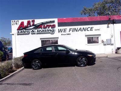 2024 Hyundai ELANTRA Limited   - Photo 7 - Tucson, AZ 85716