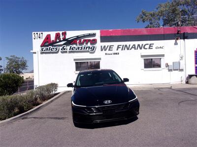 2024 Hyundai ELANTRA Limited   - Photo 6 - Tucson, AZ 85716