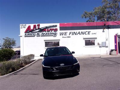 2024 Hyundai ELANTRA Limited   - Photo 1 - Tucson, AZ 85716