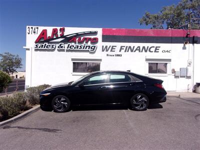 2024 Hyundai ELANTRA Limited   - Photo 4 - Tucson, AZ 85716