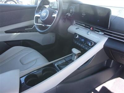 2024 Hyundai ELANTRA Limited   - Photo 23 - Tucson, AZ 85716