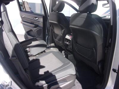 2023 Jeep Grand Cherokee L Laredo   - Photo 18 - Tucson, AZ 85716