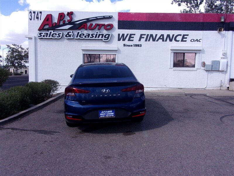 2019 Hyundai Elantra SE photo 23