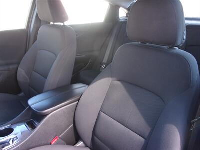 2025 Chevrolet Malibu LT   - Photo 11 - Tucson, AZ 85716
