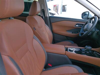 2026 Nissan Rogue Platinum   - Photo 15 - Tucson, AZ 85716