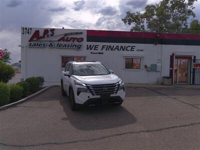 2026 Nissan Rogue Platinum   - Photo 2 - Tucson, AZ 85716