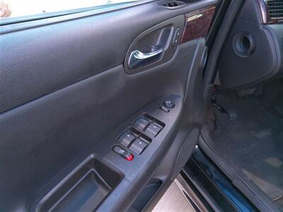 2014 Chevrolet Impala Limited LT Fleet   - Photo 8 - Tucson, AZ 85716