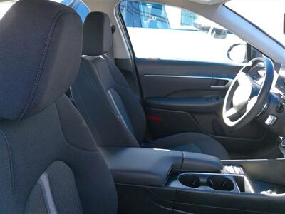 2024 Hyundai SONATA SEL   - Photo 15 - Tucson, AZ 85716