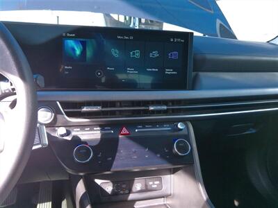 2024 Hyundai SONATA SEL   - Photo 13 - Tucson, AZ 85716