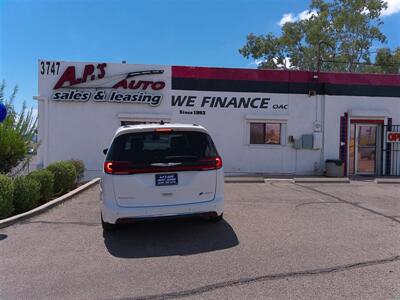 2024 Chrysler Pacifica Plug-In Hybrid Select   - Photo 7 - Tucson, AZ 85716