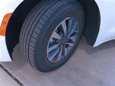 2024 Chrysler Pacifica Plug-In Hybrid Select   - Photo 27 - Tucson, AZ 85716
