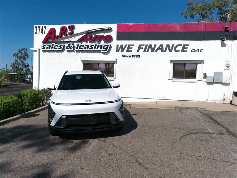 2024 Hyundai KONA SEL   - Photo 1 - Tucson, AZ 85716
