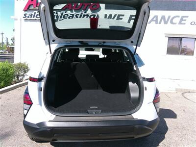 2024 Hyundai KONA SEL   - Photo 9 - Tucson, AZ 85716