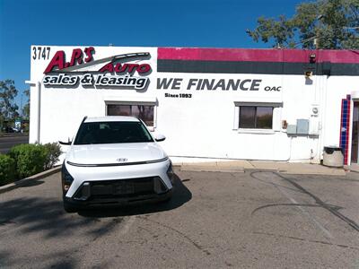 2024 Hyundai KONA SEL   - Photo 2 - Tucson, AZ 85716