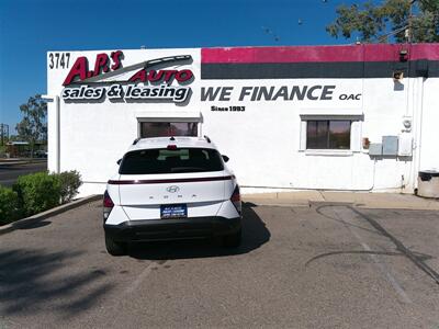 2024 Hyundai KONA SEL   - Photo 4 - Tucson, AZ 85716