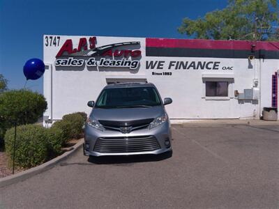 2018 Toyota Sienna XLE 7-Passenger Auto   - Photo 2 - Tucson, AZ 85716