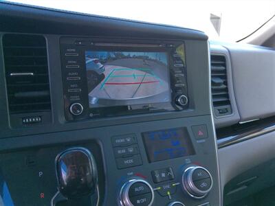 2018 Toyota Sienna XLE 7-Passenger Auto   - Photo 13 - Tucson, AZ 85716