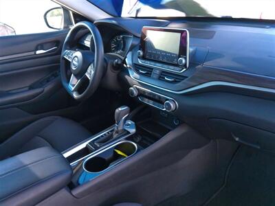 2024 Nissan Altima 2.5 SV   - Photo 17 - Tucson, AZ 85716