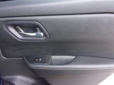 2024 Nissan Rogue SV   - Photo 14 - Tucson, AZ 85716