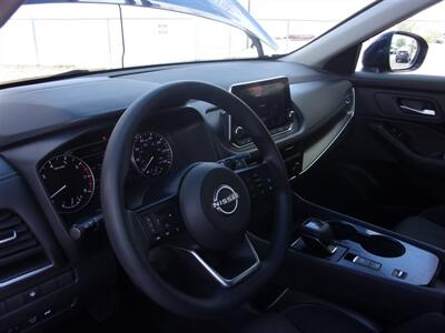 2024 Nissan Rogue SV   - Photo 20 - Tucson, AZ 85716