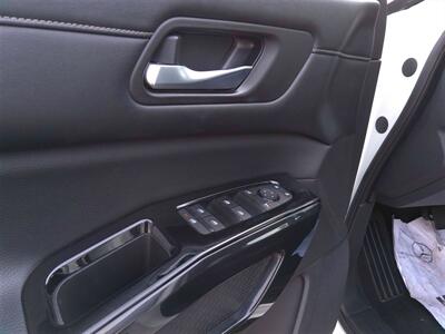 2022 Nissan Pathfinder S   - Photo 9 - Tucson, AZ 85716