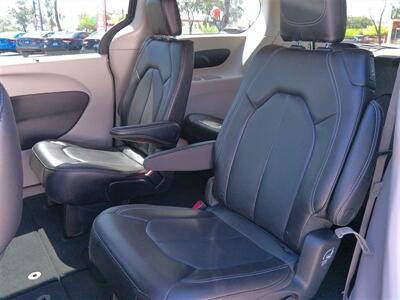 2023 Chrysler Pacifica Touring L   - Photo 16 - Tucson, AZ 85716
