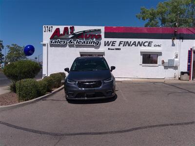 2023 Chrysler Pacifica Touring L   - Photo 1 - Tucson, AZ 85716