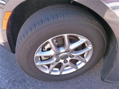 2023 Chrysler Pacifica Touring L   - Photo 22 - Tucson, AZ 85716