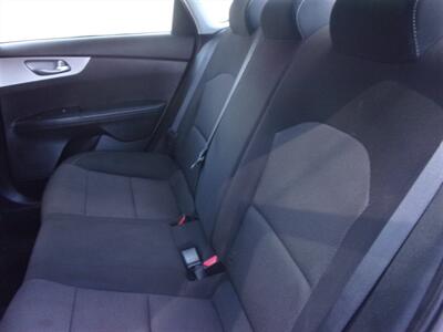 2023 Kia Forte LXS   - Photo 17 - Tucson, AZ 85716