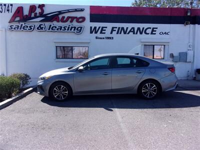 2023 Kia Forte LXS   - Photo 6 - Tucson, AZ 85716