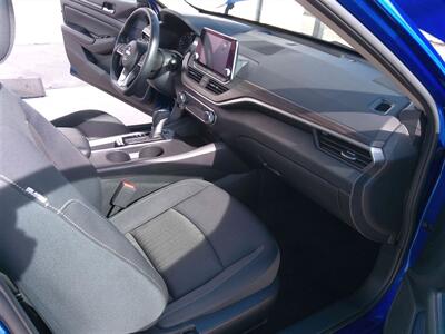 2025 Nissan Altima 2.5 SV   - Photo 20 - Tucson, AZ 85716