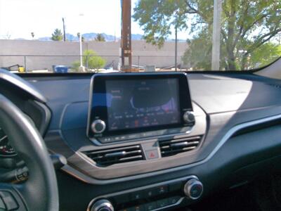 2025 Nissan Altima 2.5 SV   - Photo 10 - Tucson, AZ 85716