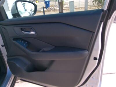 2024 Nissan Rogue SV   - Photo 16 - Tucson, AZ 85716