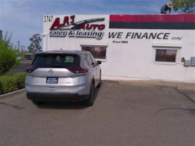 2024 Nissan Rogue SV   - Photo 8 - Tucson, AZ 85716